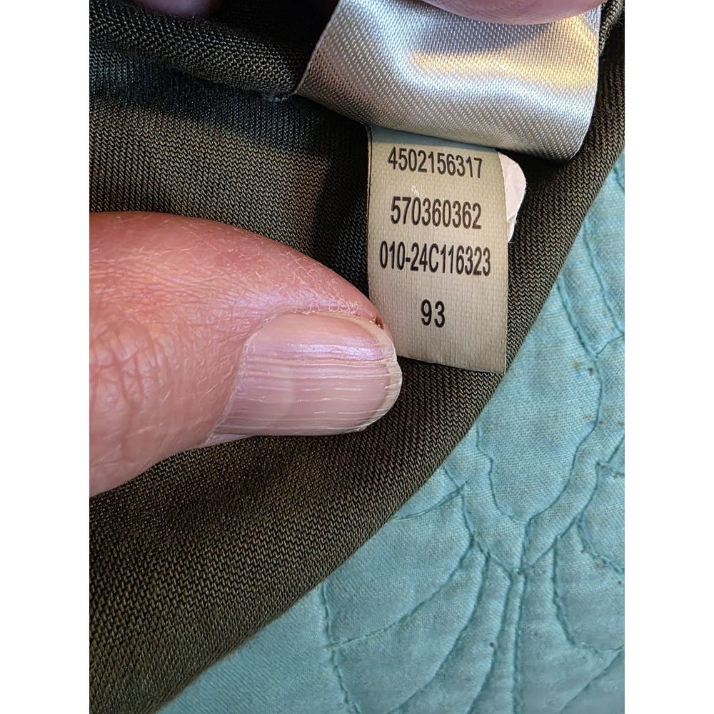 Chico's Women's 2.5(14) Green‎ Frayed Trim Roll-Tab Long Sleeve Button Up Blouse - Picture 7 of 9